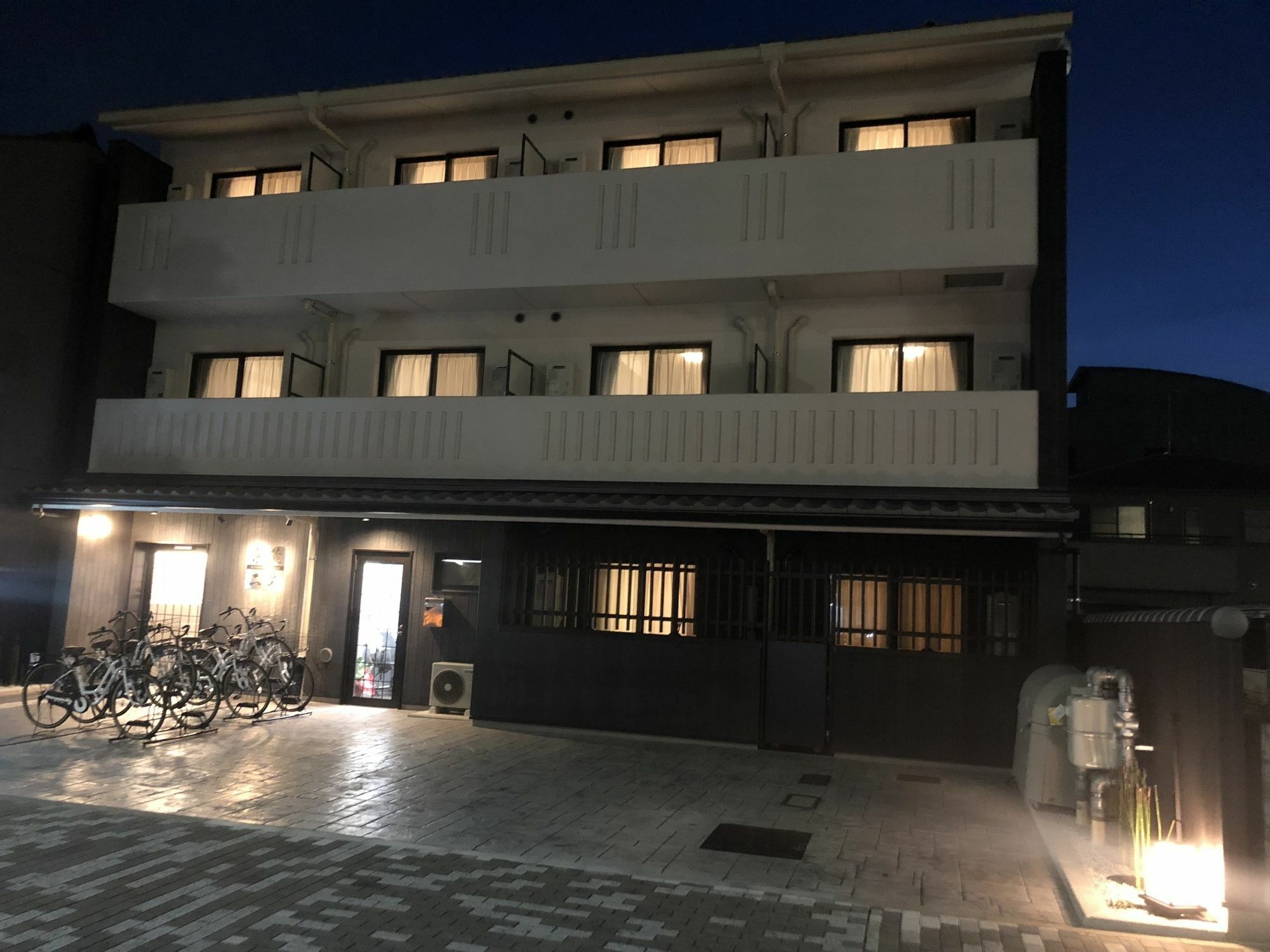 Tabist Kyogura Kyoto Nijo Hotel Exterior foto